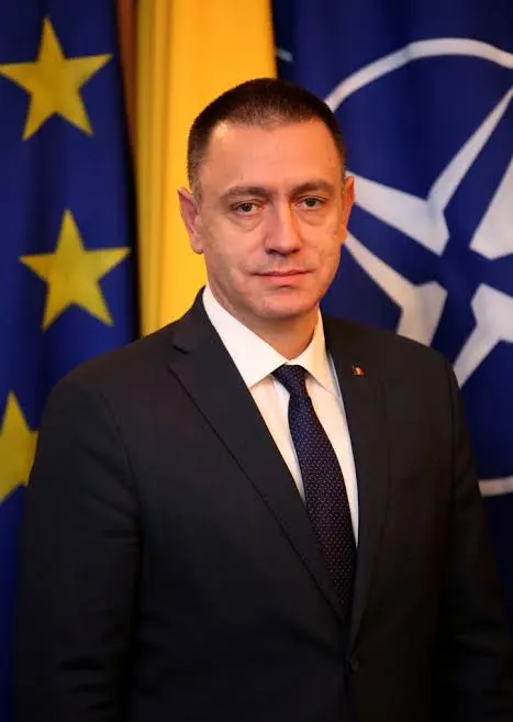 „Pleacă, Ilie!” Atac fără precedent al lui Mihai Fifor la adresa premierului Bolojan: „Ai eșuat grav! Fă un bine României și du-te!”