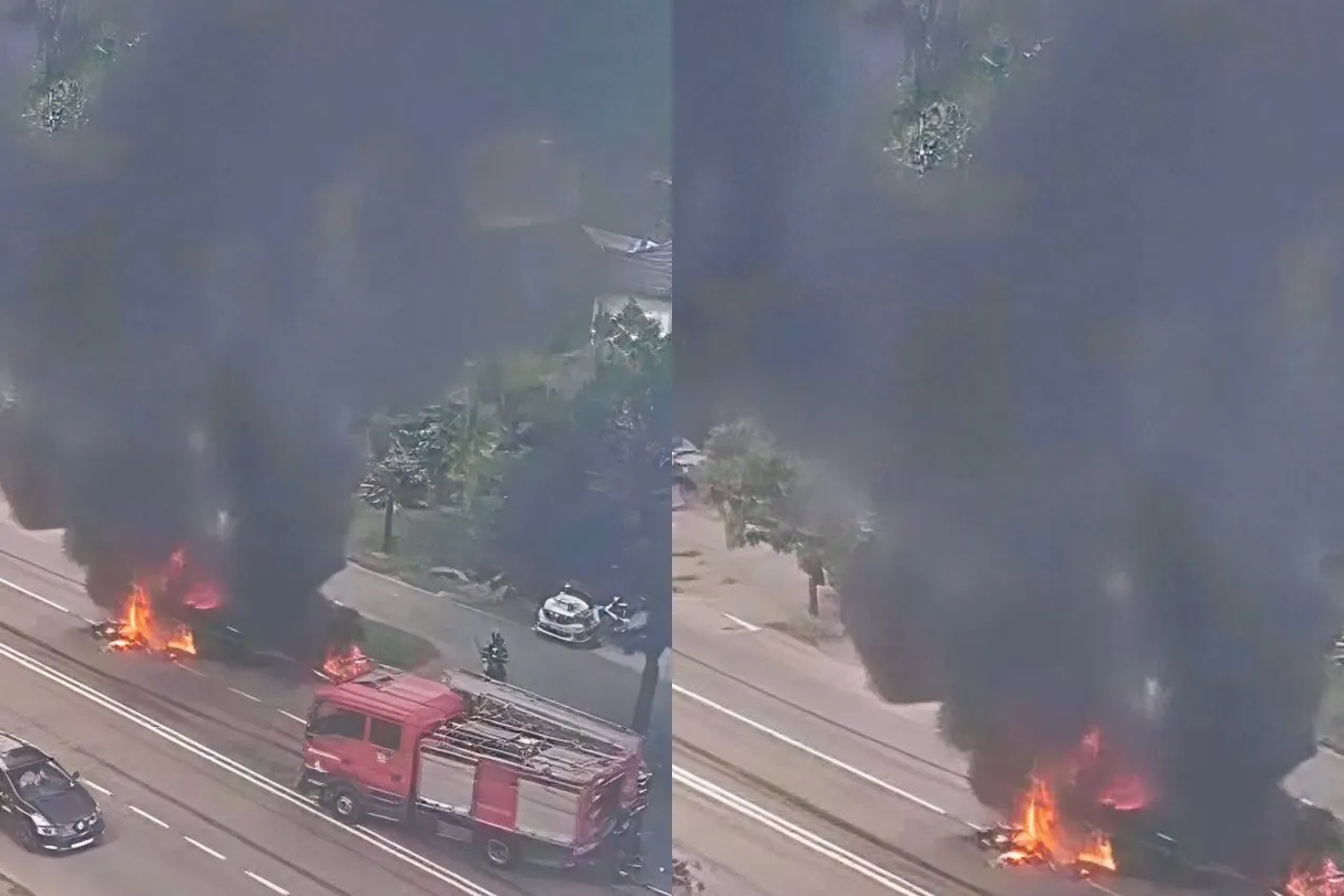 Incendiu violent în mers!O autoutilitară a fost înghițită de flăcări în mers!🚨 SE INTERVINE DE URGENȚĂ!