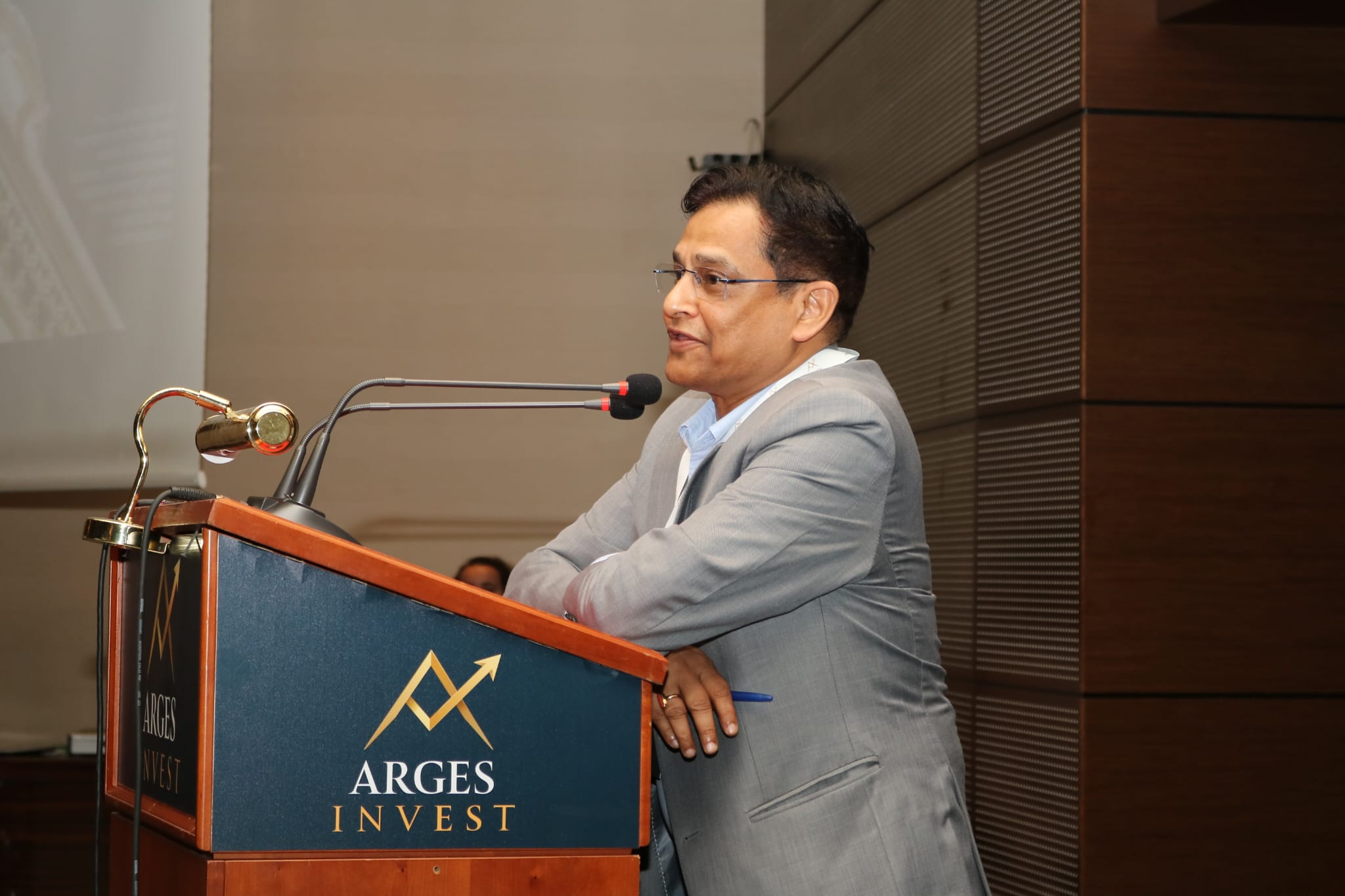 mihai cotet arges invest 4