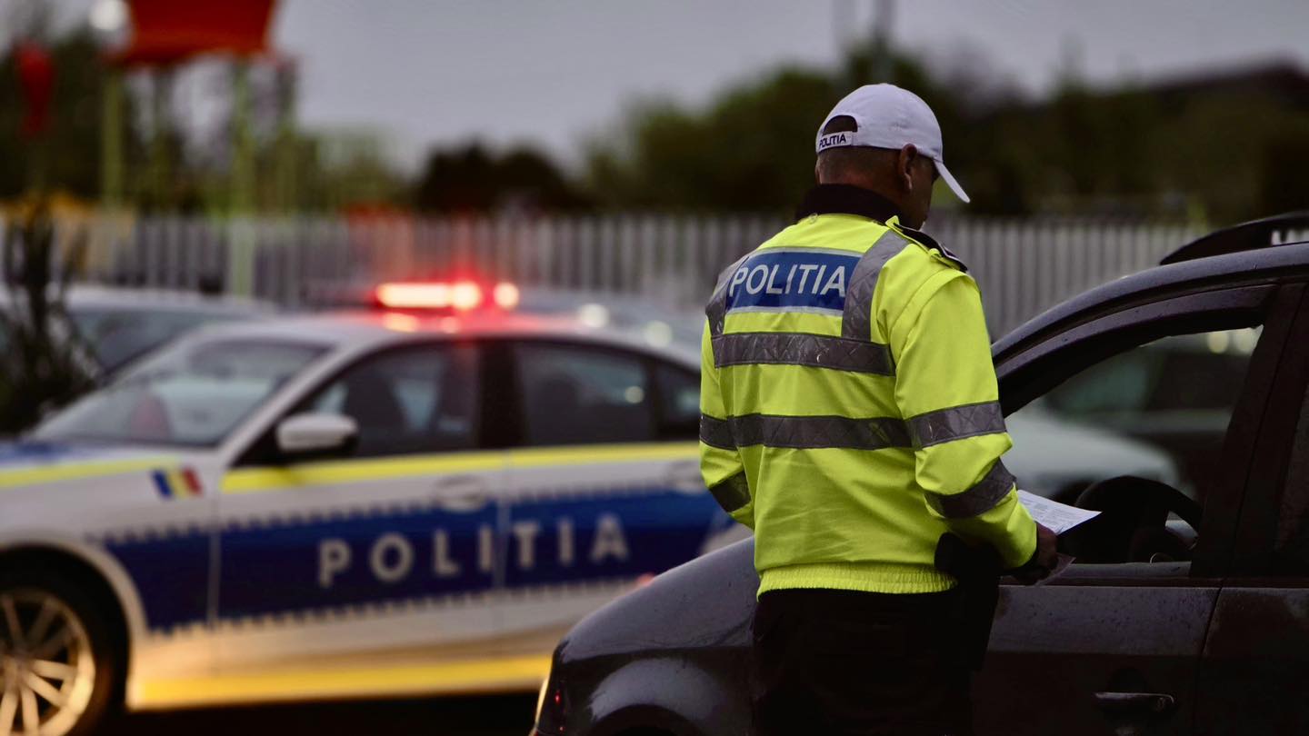 „TRAGEDIE PE DN 10! Un motociclist și-a pierdut viața într-un accident cumplit, iar traficul a fost paralizat”
