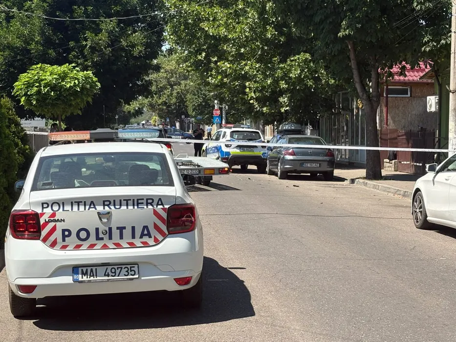 Accident înfiorător cu opt mașini implicate provocat de un șofer de 76 ani! Un polițist a fost rănit!