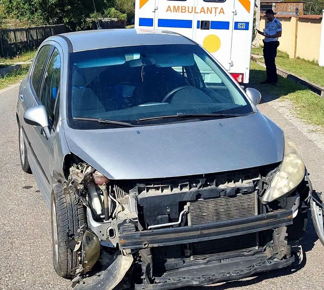 ALARMANT: Accident violent! O adolescentă de 17 ani a ajuns de URGENȚĂ la spital!