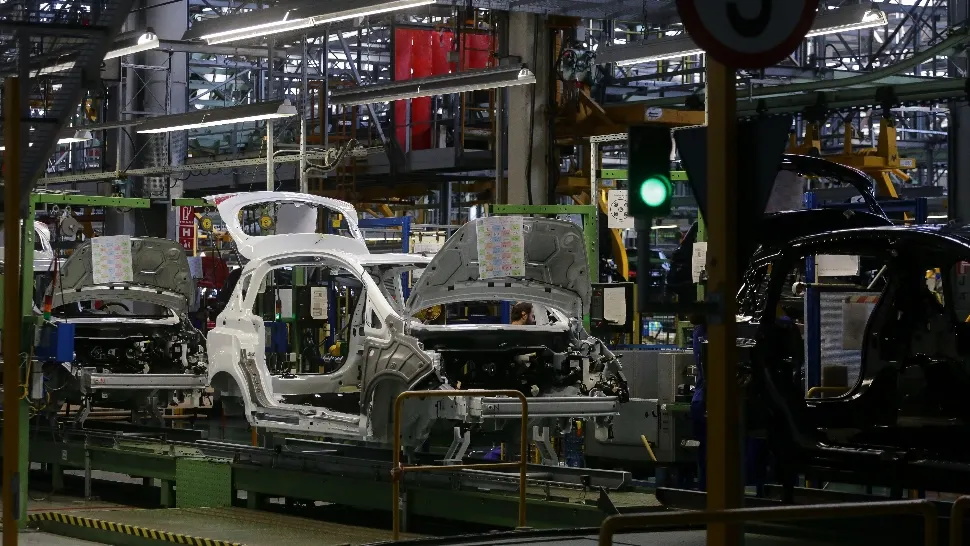 Ford România rupe tăcerea după declarațiile lui Bolojan: „Nu este criză de energie, este vacanță planificată”