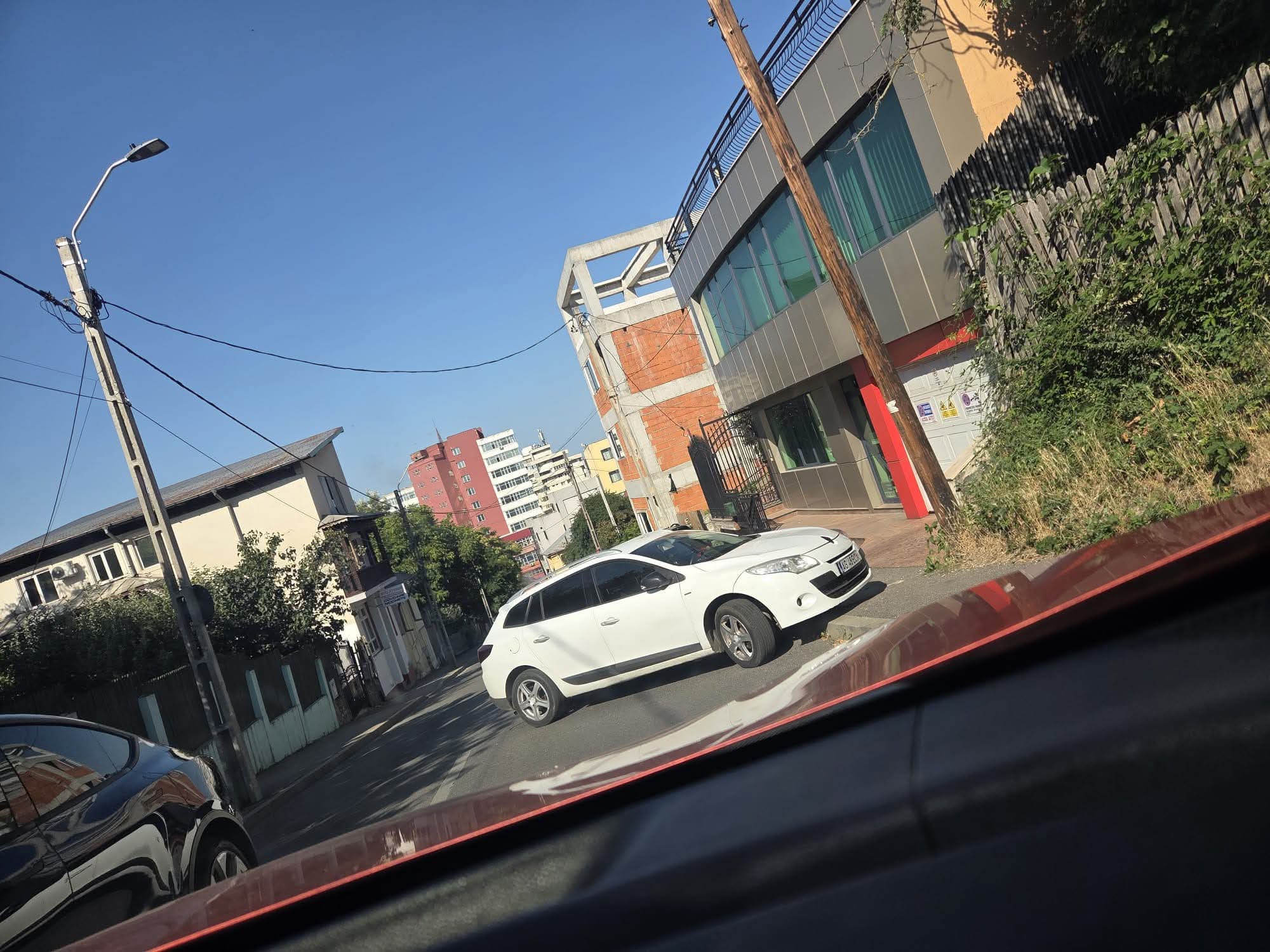 BOMBĂ! Noua FIȚĂ în materie de PARCARE care a lăsat ȘOFERII fără CUVINTE