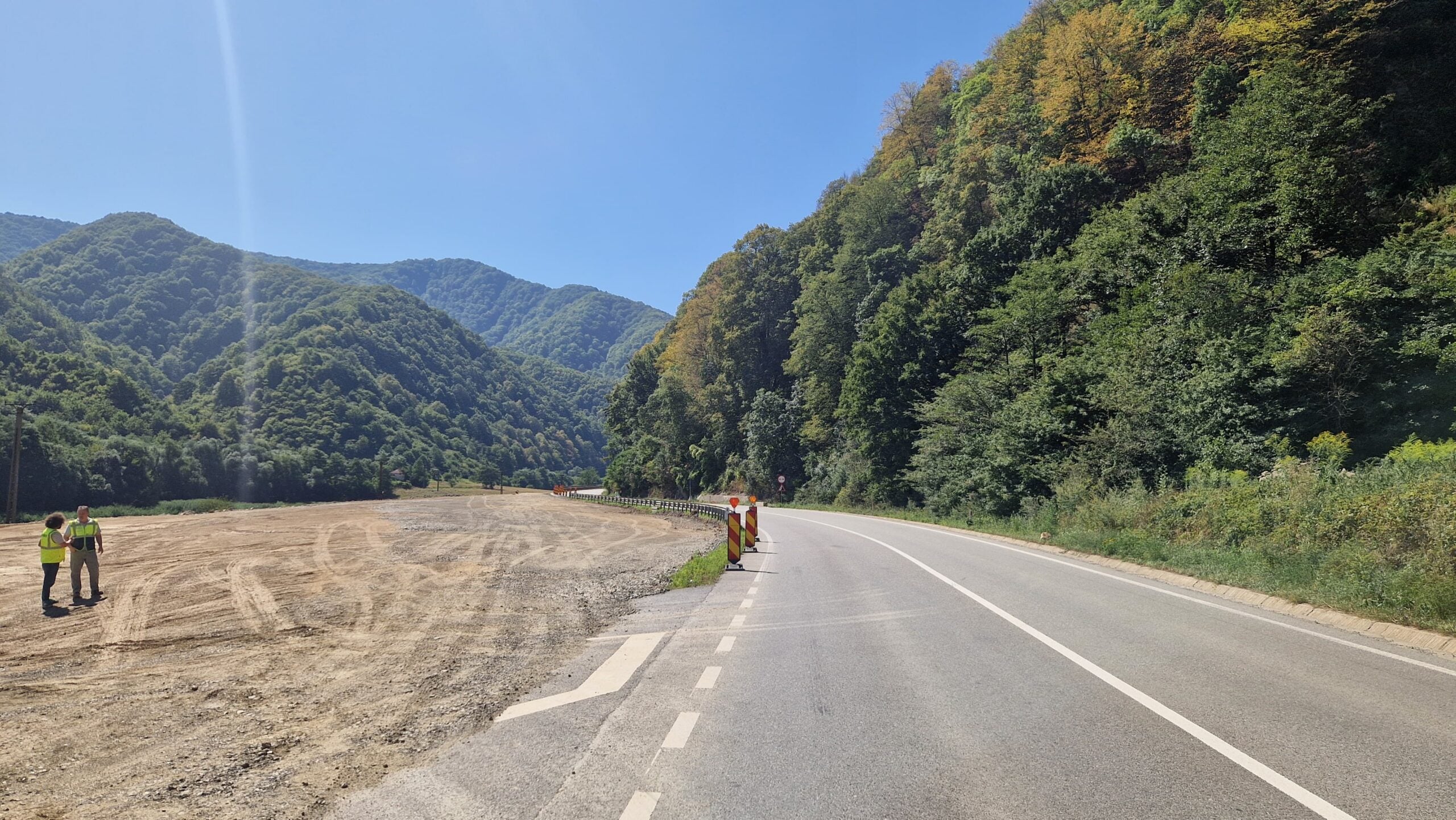 ​MODIFICĂRI majore în TRAFIC pe Valea Oltului: CIRCULAȚIA de pe DN7 va fi REDIRECȚIONATĂ pe o DISTANȚĂ de aproape 300 de metri