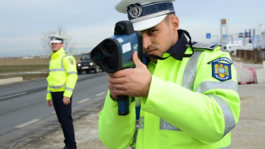 VITEZOMANII, LUAȚI LA ȚINTĂ ÎN ARGEȘ! Peste 300 de filtre rutiere și zeci de permise reținute