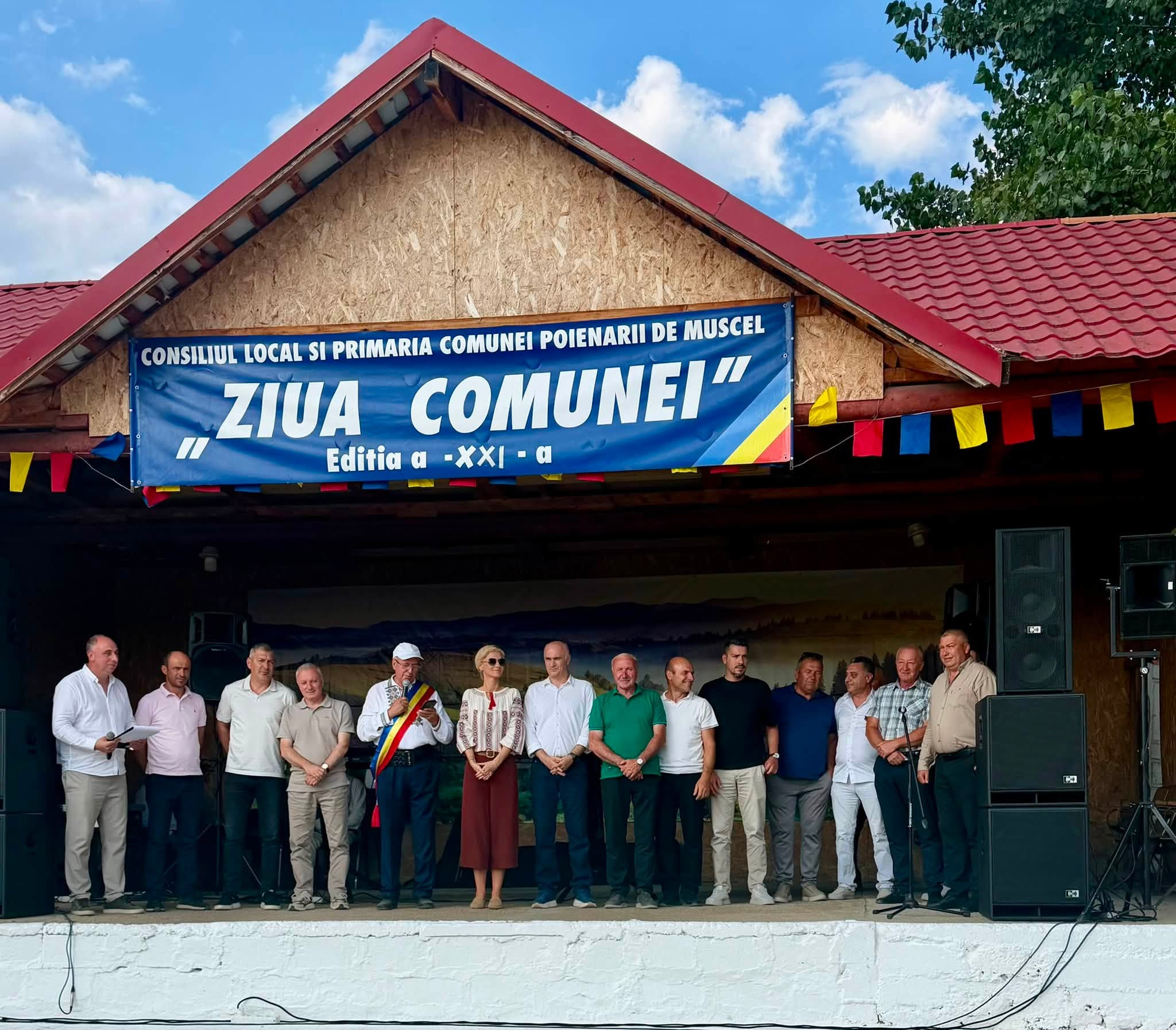 Poienarii de Muscel, în sărbătoare! Ion Banzea, unul dintre cei mai vechi primari din Argeș, a adus comunitatea împreună la o ediție de amploare a Zilei Comunei!