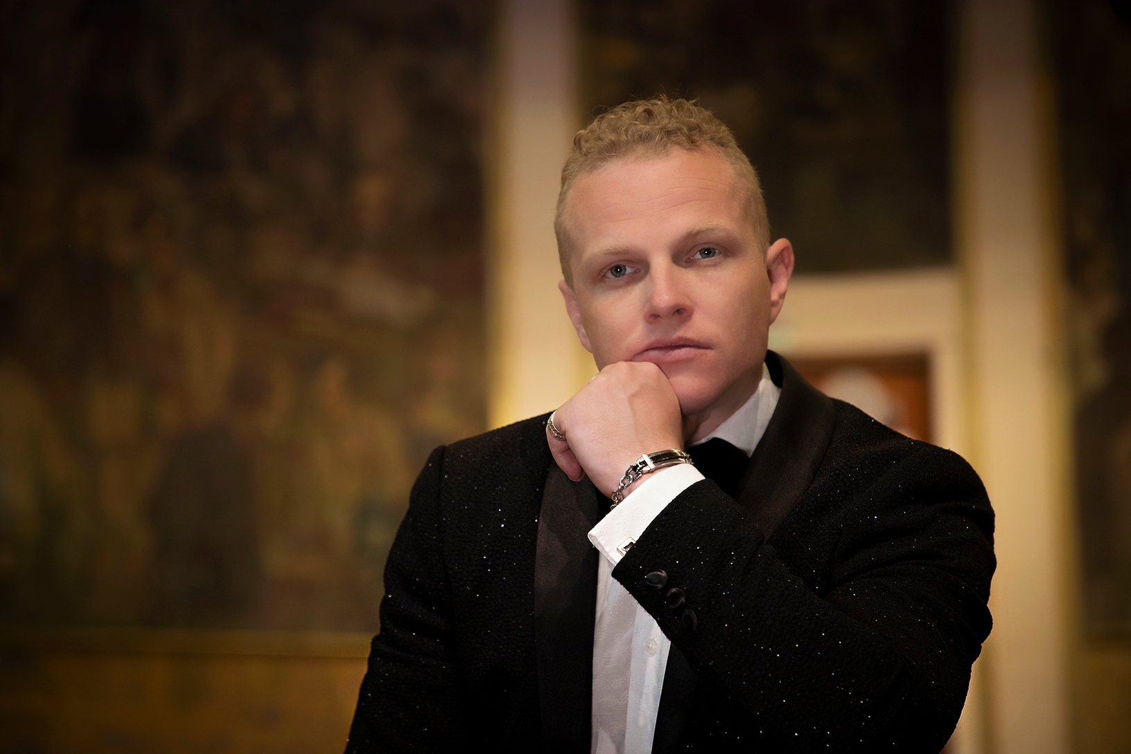 „Vivo per lei,” singurul concert pop-opera al verii, cu tenorul ŞTEFAN von KORCH şi invitaţii, la Filarmonica Piteşti, pe 20 august la Teatrul de Vară „Gheorghe Zamfir”