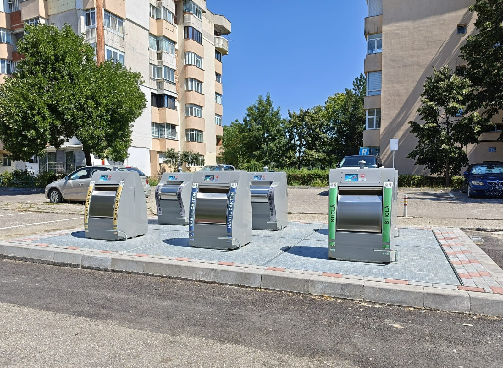 Piteștiul devine mai curat: cele 11 noi platforme cu containere îngropate sunt gata de utilizare! Află în ce cartiere!
