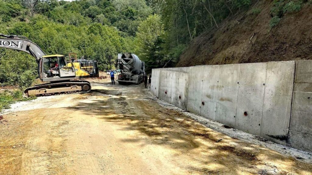 ADIO trafic de COȘMAR pe DN73 Câmpulung–Brașov! LUCRĂRILE aproape de FINAL. Când va fi deschis TOTAL?