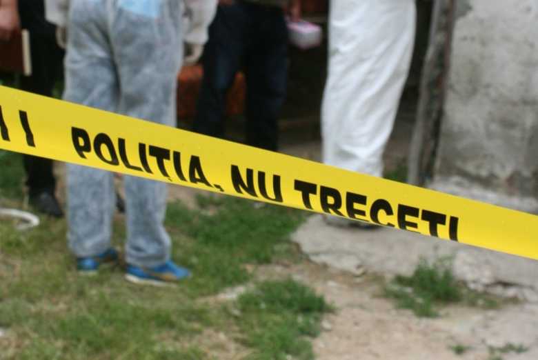 ARGEȘ. Bărbat găsit MORT în baraj iar mașina lui în apă. SINUCIDERE sau accident? Poliția a deschis anchetă!