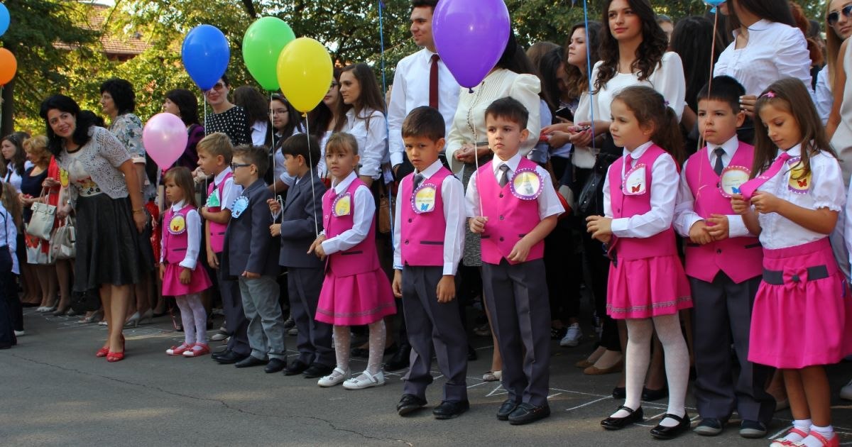 Lovitură pentru toți elevii și părinții din România! Uniforma e obligatorie! S-a votat!