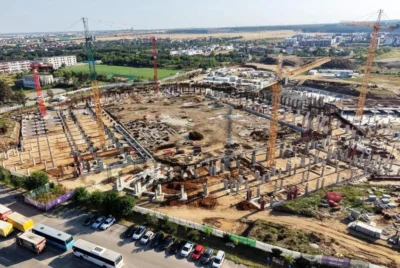 INEDIT! SUTE de MUNCITORI pe șantierul Stadionului NICOLAE DOBRIN! Va fi finalizat ÎNAINTE de termen!
