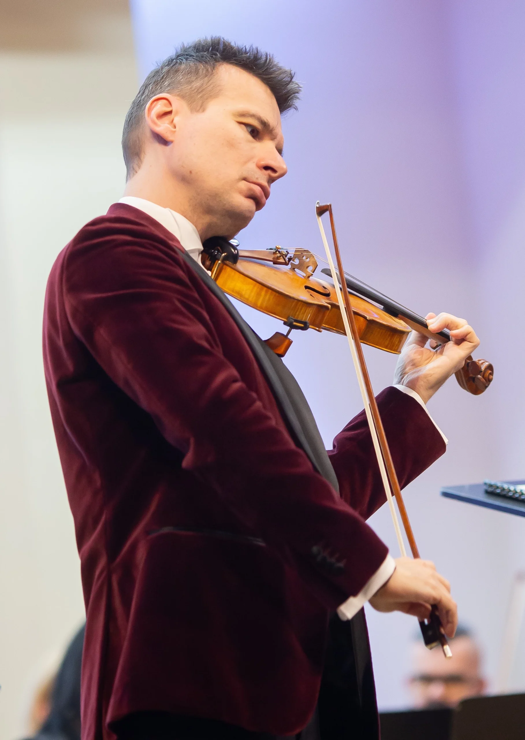 Violonistul Alexandru Tomescu, solistul concertului inaugural al noii stagiuni a Filarmonicii Pitești!