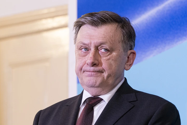 Crin Antonescu, atac după desemnarea lui Mureșan: „Cum să-l propui și apoi să spui «să vedem dacă vrea»? Inadmisibil!”
