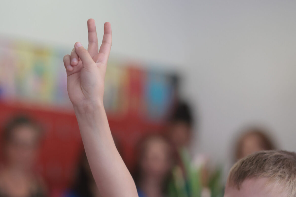 Decizie fără precedent în școli! Ce se va întâmpla la catedră: vor fi doi profesori în același timp!