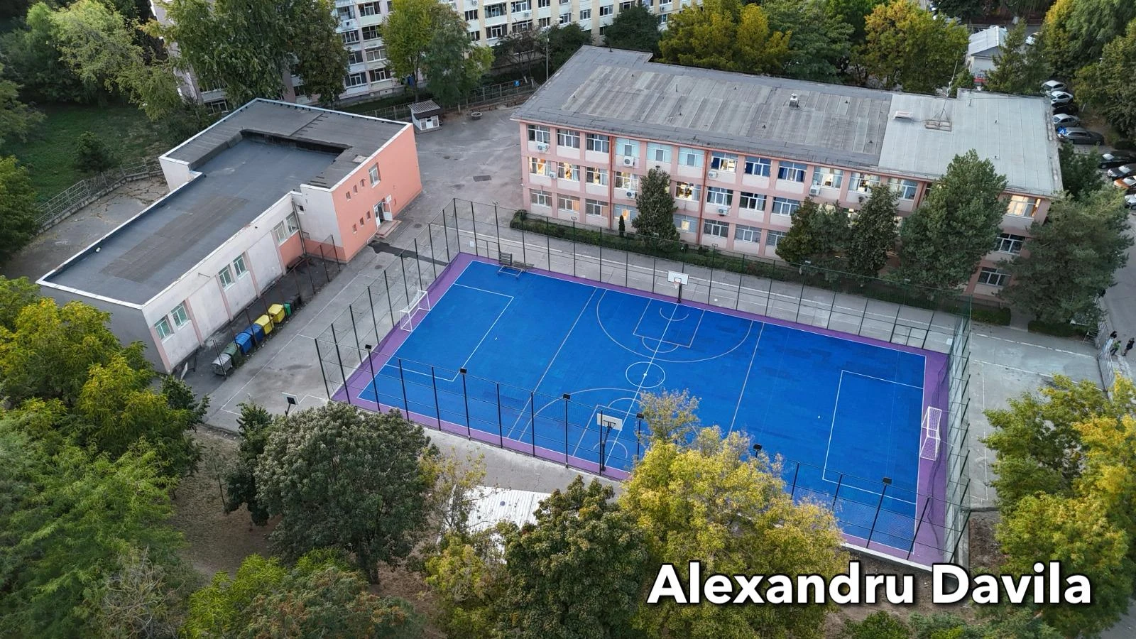 TRANSFORMARE RADICALĂ în școlile din Pitești! Cinci TERENURI NOI și o sală de sport modernizată complet! ANUNȚUL primarului Gentea!