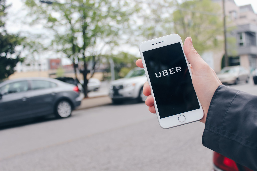 A dat-o afară din Uber pe autostradă și a murit! Ce a putut să ceară șoferul imediat după cumplita tragedie