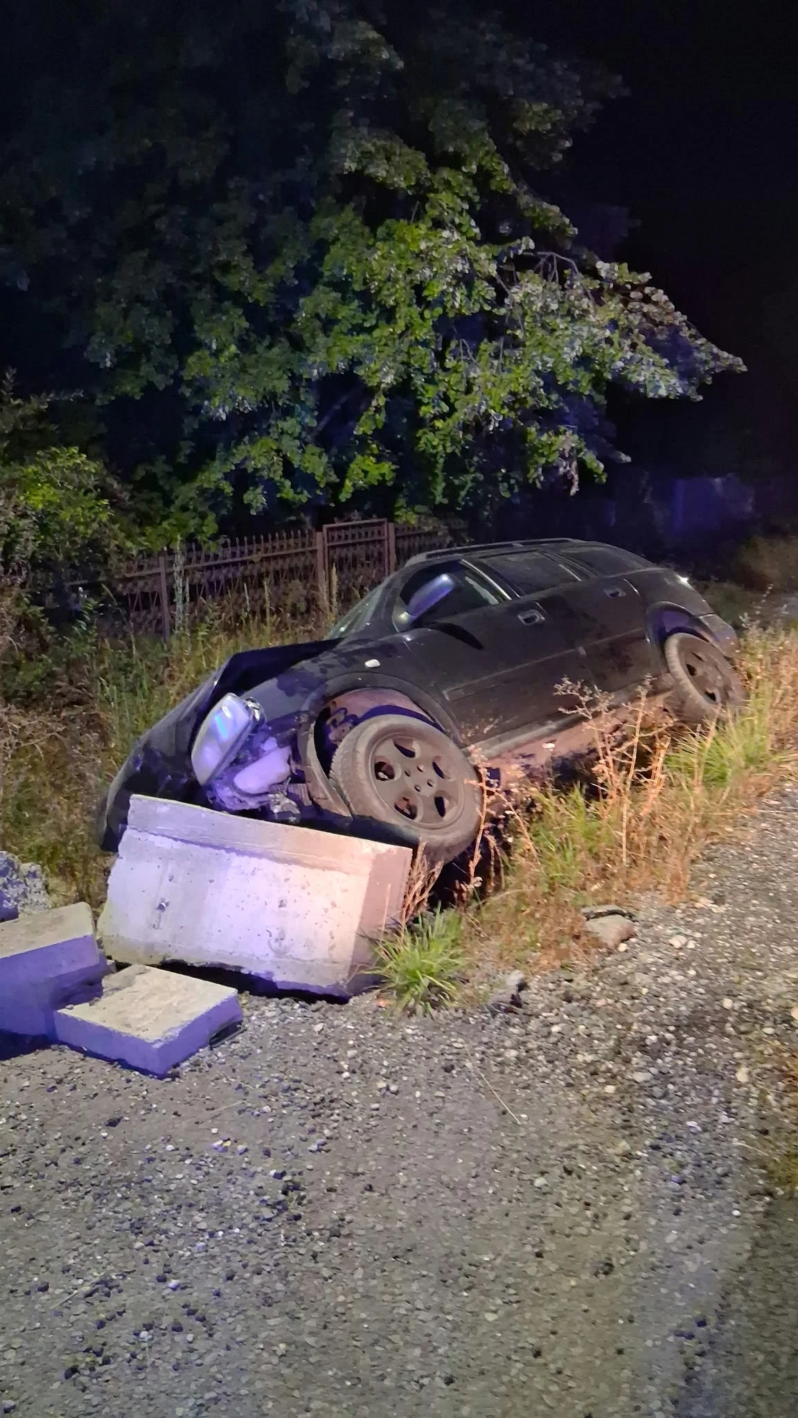 NOAPTE DE COȘMAR pe șoselele din Argeș! Trei accidente într-o singură noapte: mașini răsturnate și impacturi violente