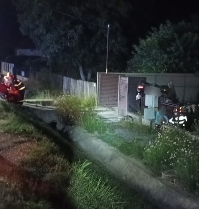 Noapte de COȘMAR în Argeș! ACCIDENT GRAV la Schitu Golești! Un tânăr de 20 de ani, găsit INCONȘTIENT!