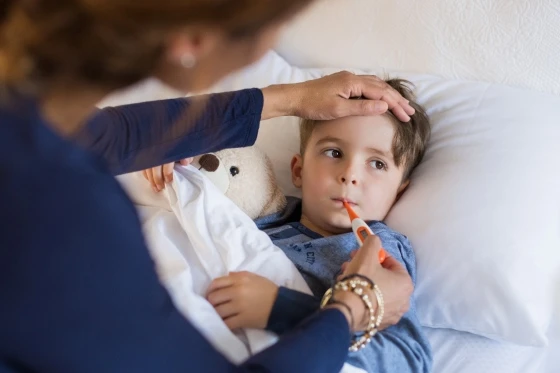 RĂCIȚI, DAR PREZENȚI LA GRĂDINIȚĂ! Părinții cer reguli mai stricte: „Nu este normal ca un copil bolnav să stea lângă ceilalți”