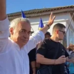 Călin Georgescu a nimerit la Oradea într-o piață de vechituri, în care nu erau producători!  A fost nevoit sa si schimbe discursul!