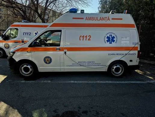 ALERTĂ! Un copil de 4 ani, în stare gravă după ce un dulap a căzut peste el. Elicopterul SMURD a intervenit pentru transferul de urgență
