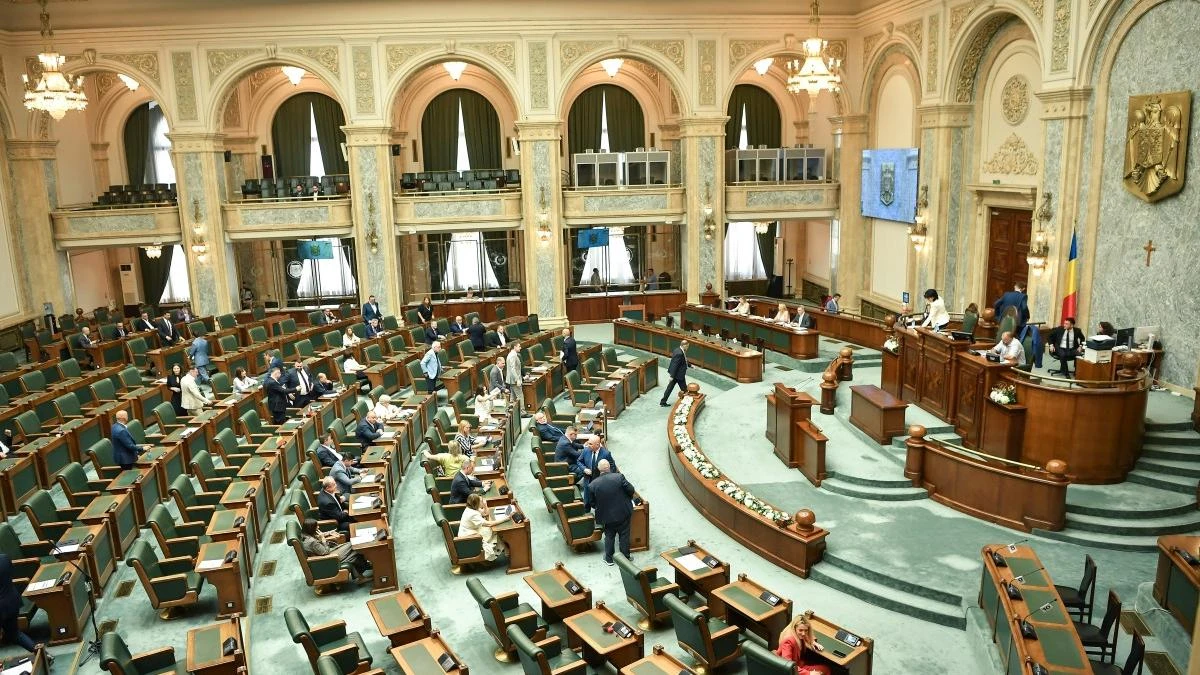 Liberalii și USR pun bazele unei alianțe legislative: ce obiective au convenit pe scurt termen