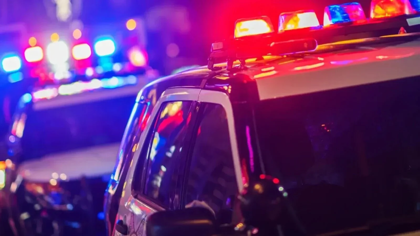 Gest extrem din dragoste! Ce a făcut o adolescentă de 16 ani? Polițiștii au intervenit în forță!
