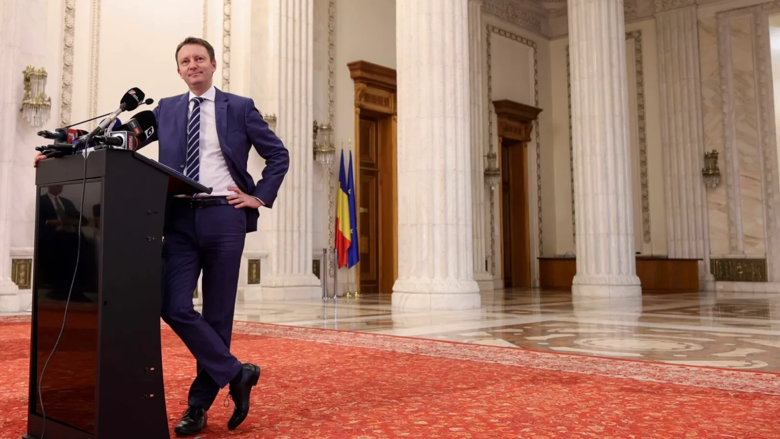 Guvernul lui Mureșan, făcut pe hârtie înainte de vot: miniștrii au primit deja „misiunea pentru România”