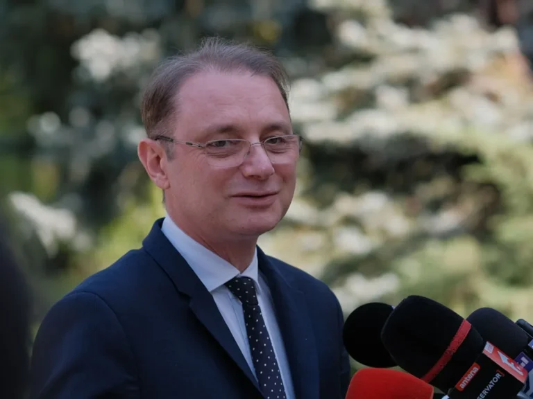 Cine ar putea dărâma Guvernul Luca Niculescu? Avertismentul lui Ilie Bolojan indică un pericol chiar din interiorul viitoarei guvernări!