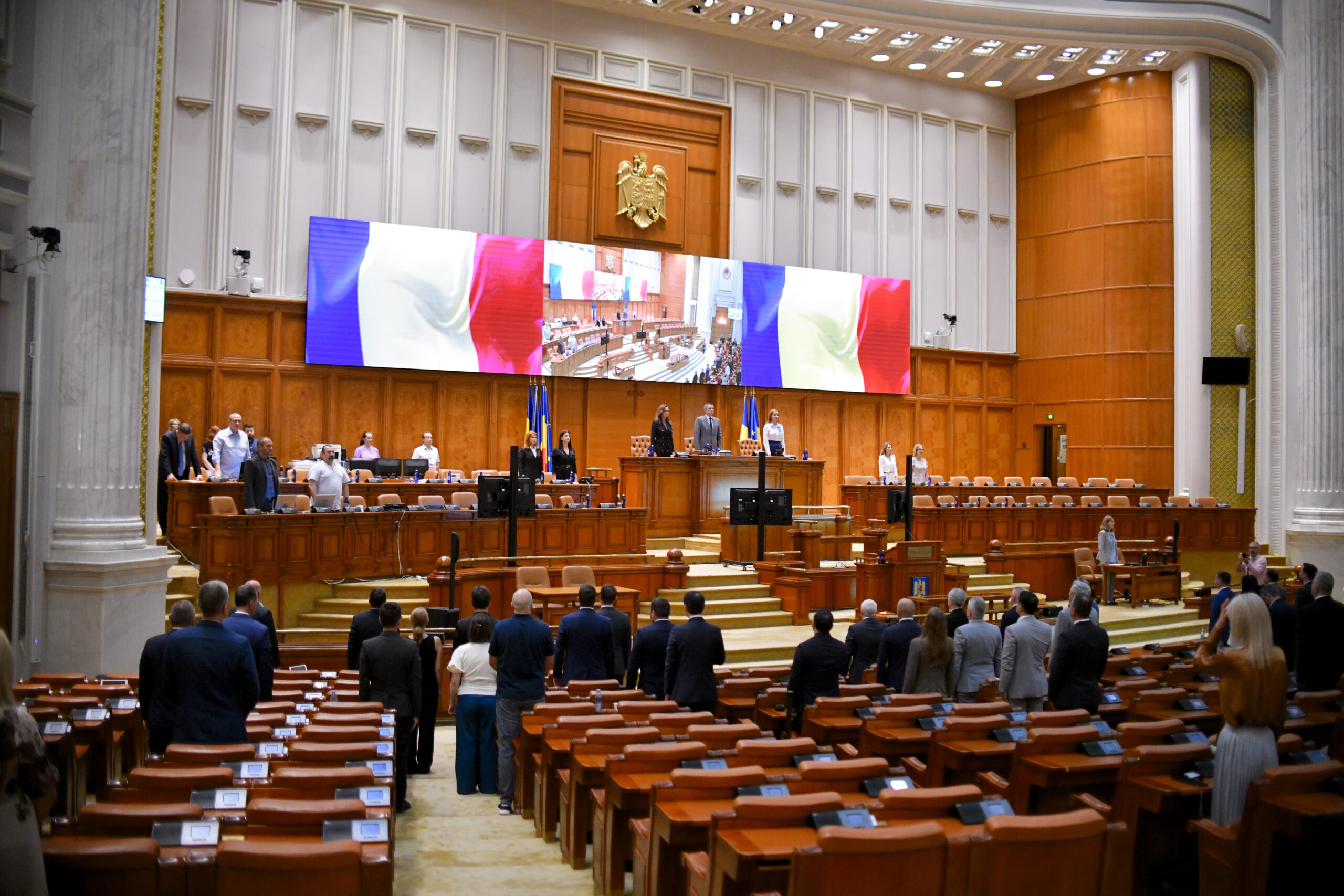 PANICĂ în Parlament! Nicușor Dan declanșează ANTICIPATE? Informațiile momentului!