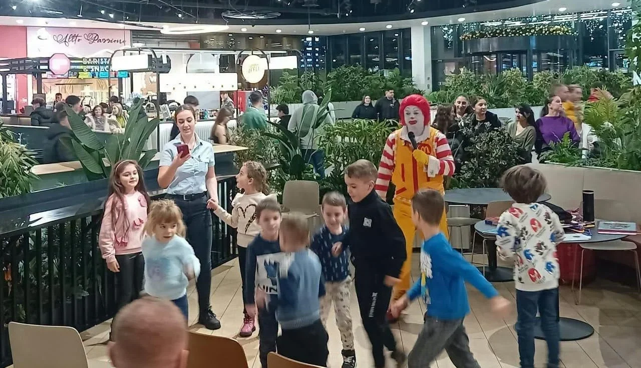 ULTIMĂ ORĂ! Eveniment SPECIAL pentru cei mici, la Argeș Mall! Când vine Ronald McDonald și ce a PREGĂTIT pentru copii?