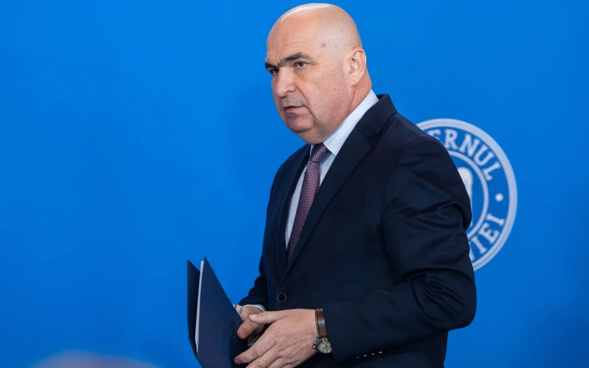 Bolojan i-a predat ștafeta lui Niculescu și a plecat de la Palatul Victoria alături de Ioana Ene Dogioiu! Ce s-a întâmplat după învestirea noului premier?
