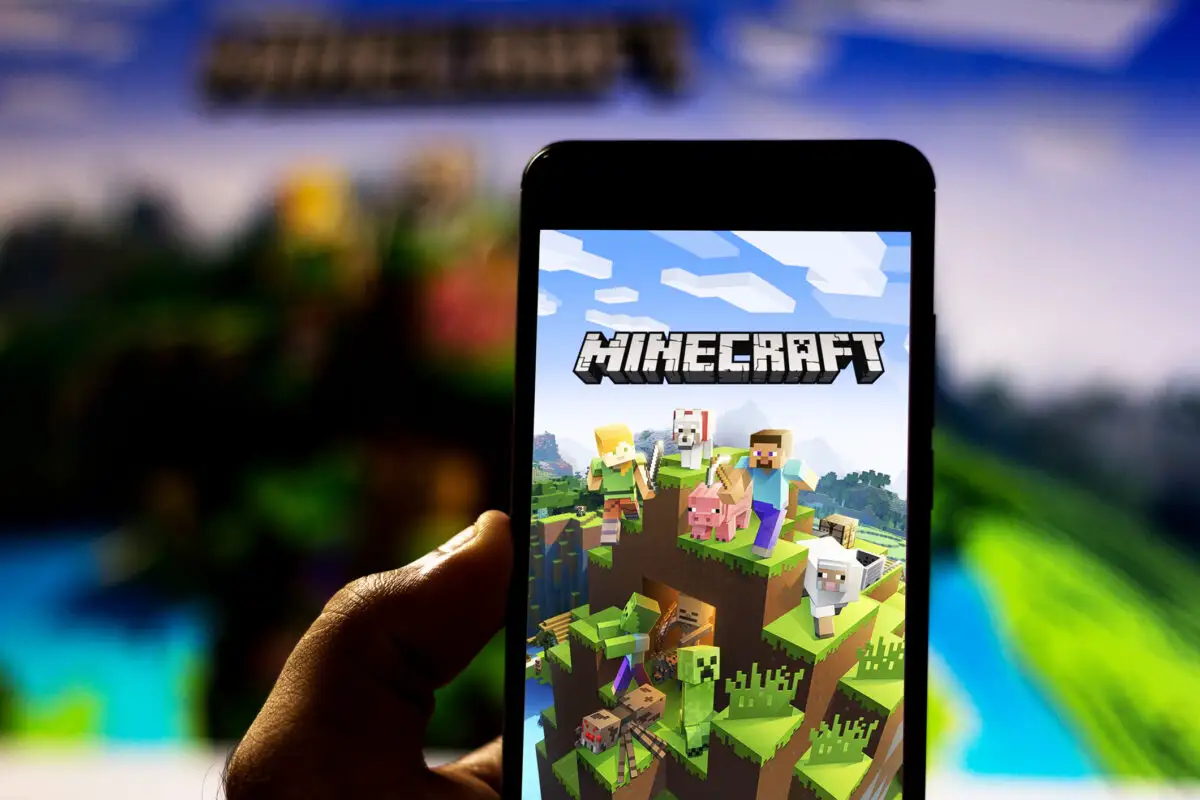 Hotelul Minecraft se DESCHIDE în 2027! AFLĂ UNDE! Are 69 de camere, bar de poțiuni și primul roller coaster inspirat de joc!