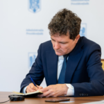 ROMÂNIA, LA UN PAS DE O NOUĂ SCHIMBARE DE GUVERN! PSD ÎL PROPUNE PE SORIN GRINDEANU PENTRU FUNCȚIA DE PREMIER. DECIZIA LUI NICUȘOR DAN, AȘTEPTATĂ ÎN ACEASTĂ SEARĂ