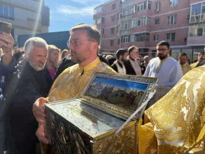 Brâul Maicii Domnului, la Pitești! Două ZILE de rugăciune și binecuvântare la Biserica „Sfântul Pantelimon!”