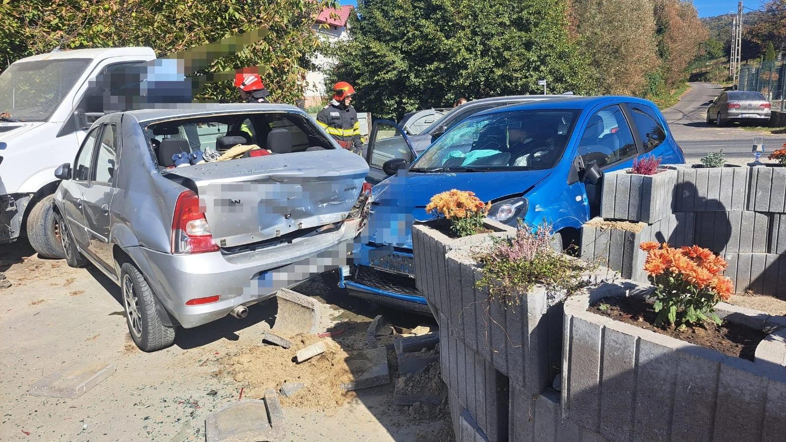 ACCIDENT CUMPLIT lângă CURTEA DE ARGEȘ! PERSOANĂ GRAV RĂNITĂ DUSĂ de URGENȚĂ la SPITAL!