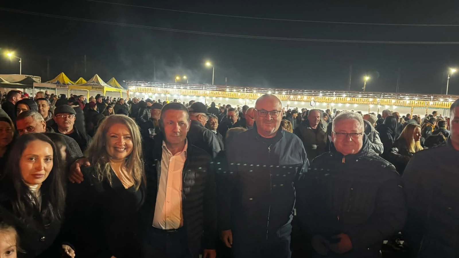 Dan Stroe, alături de brădeni la Focul lui Sumedru! Tradiția care aduce comunitatea împreună, păstrată vie la Bradu!