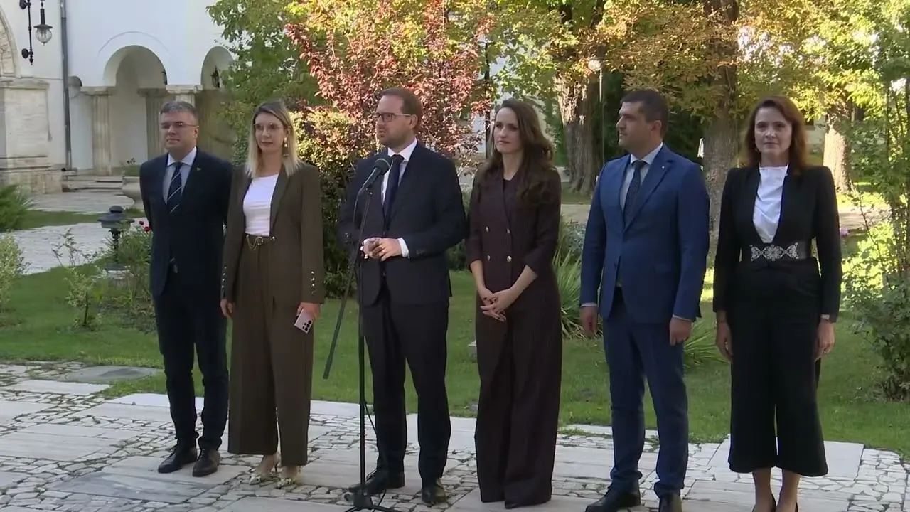 USR a luat decizia care poate schimba jocul politic! Ce pregătește Dominic Fritz după refuzul de a susține Guvernul PSD – Luca Niculescu?