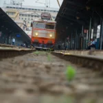 ALERTĂ ! O persoană, lovită de un tren în timp ce garnitura pleca din stație! Incident grav!