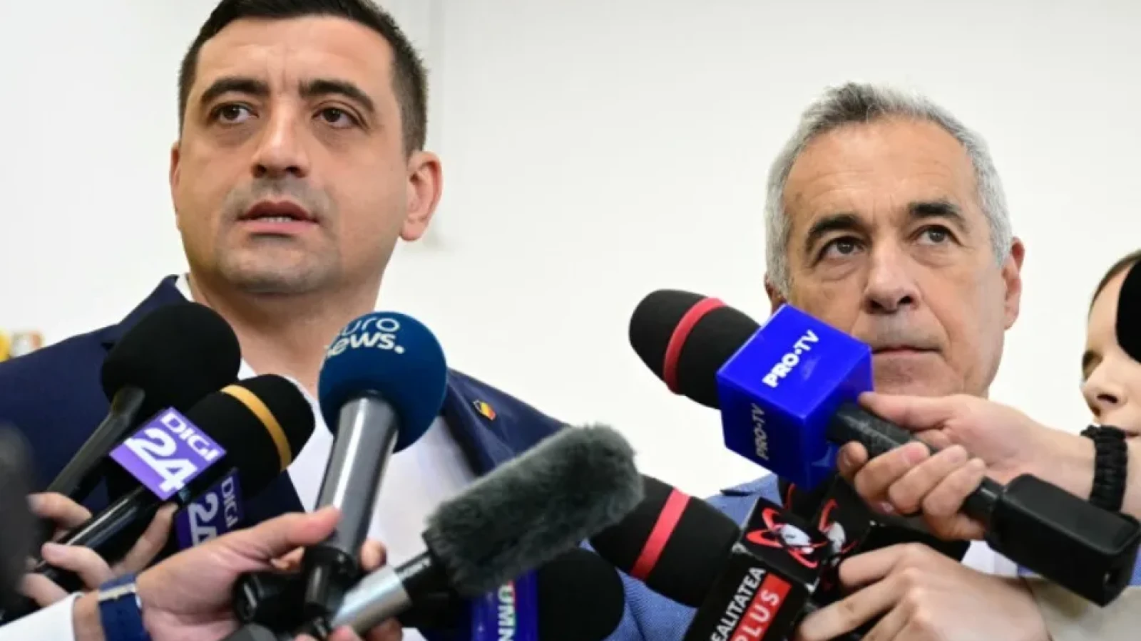 George Simion anunță proteste în stradă după decizia privind arestarea lui Călin Georgescu: „Dictaturile niciodată nu au sfârșit bine!”