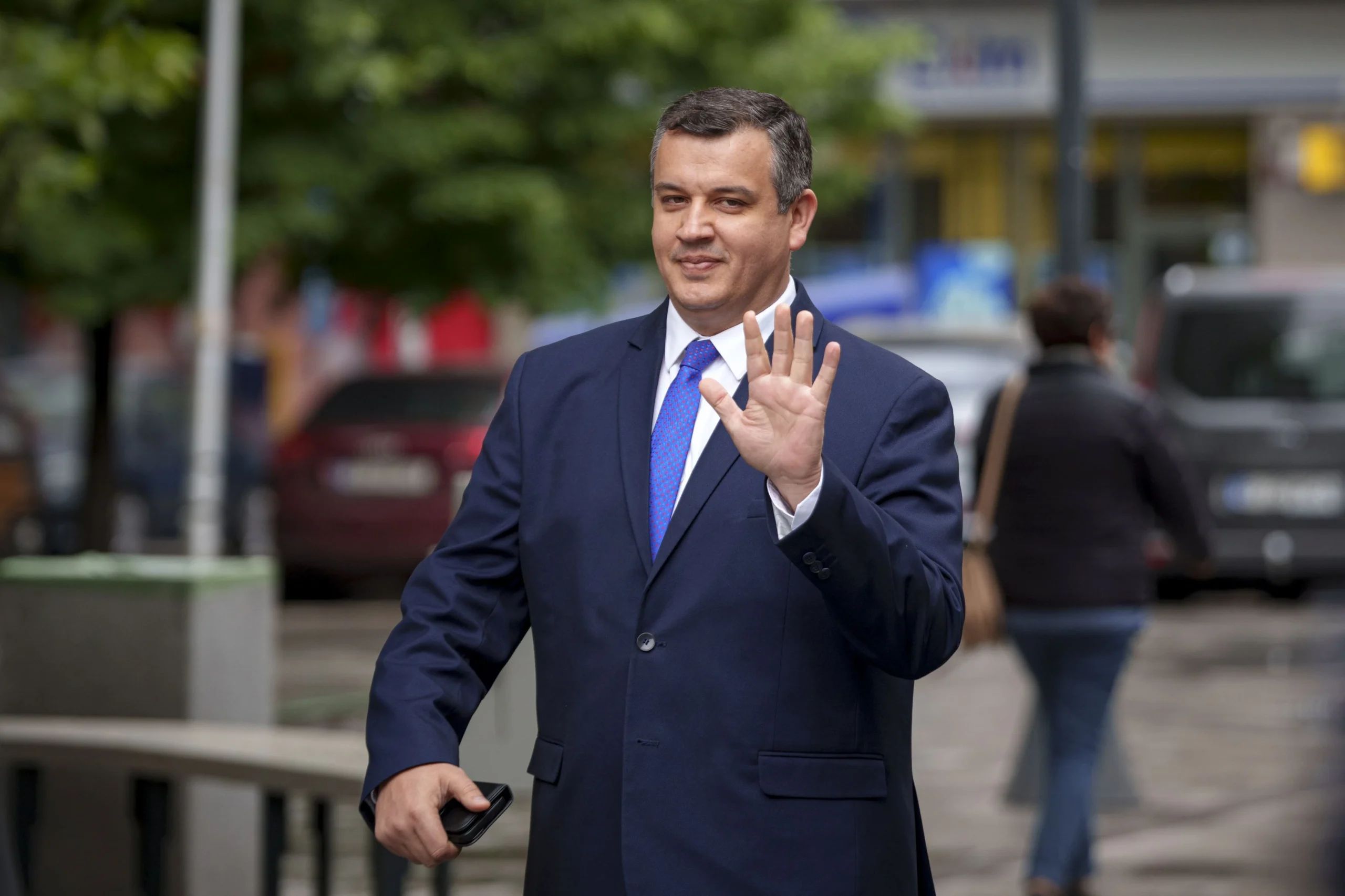 TOMAC, MESAJ DUR DESPRE ALEGERILE ANTICIPATE: „NU AVEM CUM SĂ-I FACEM UN ASEMENEA CADOU LUI PUTIN”