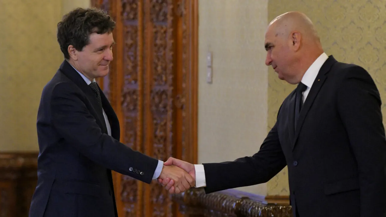 Guvernul Bolojan, aproape de final? Mesajul transmis miniștrilor înaintea votului decisiv!
