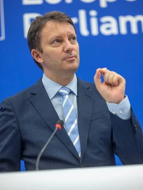 CUTREMUR PE SCENA POLITICĂ! Siegfried Mureșan anunță planul PNL pentru 2028: „Fără PSD și fără AUR”! Ce majoritate vor liberalii?