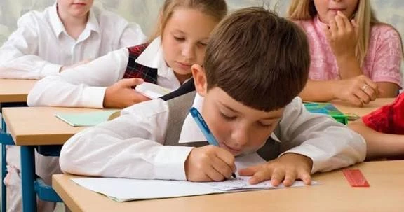VESTE IMPORTANTĂ pentru milioane de părinți! Alocațiile copiilor ar putea crește DIFERIT! Cine ar putea primi mai mulți bani de la stat!