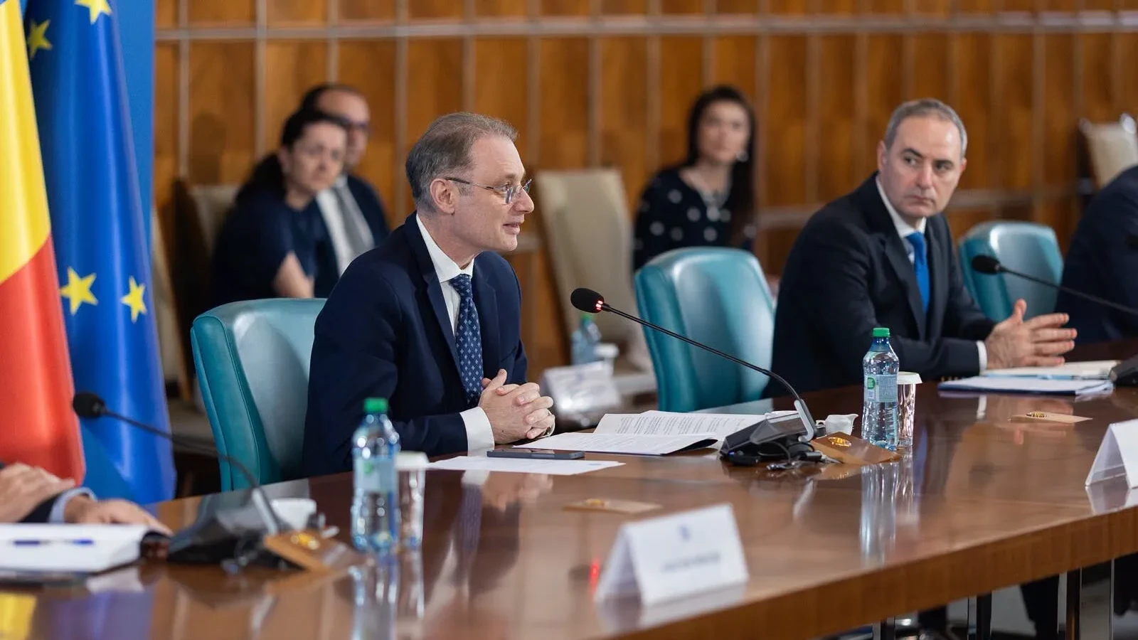 RECTIFICARE BUGETARĂ DE URGENȚĂ! Premierul Luca Niculescu anunță că se apucă de treabă de miercuri. Ce se întâmplă cu banii țării?