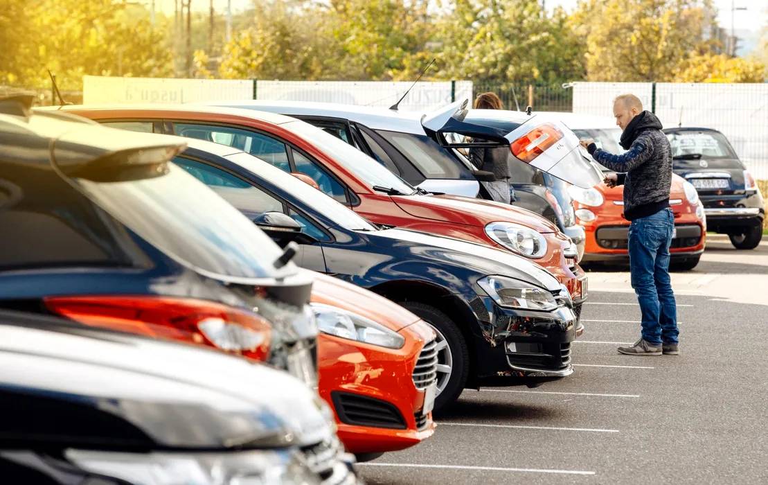 Țeapa momentului pe piața auto! Secretul din bordul mașinilor second-hand pe care vânzătorii îl ascund!
