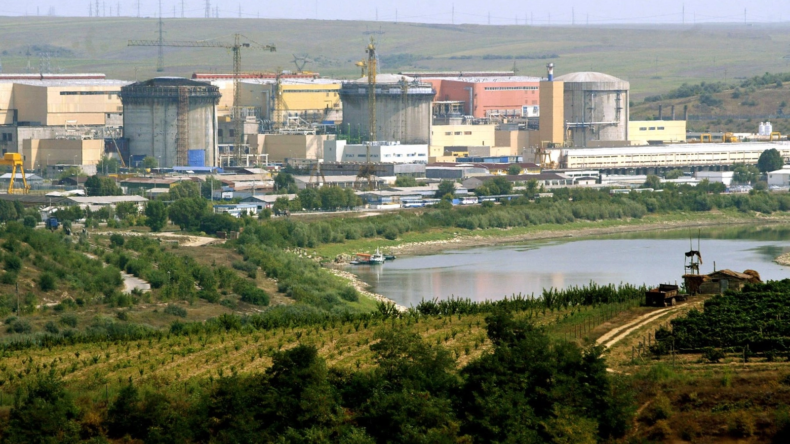 ALERTĂ ENERGETICĂ! Reactoarele 1 și 2 de la Cernavodă rămân oprite încă 10 zile. Ce se întâmplă cu prețurile la energie?