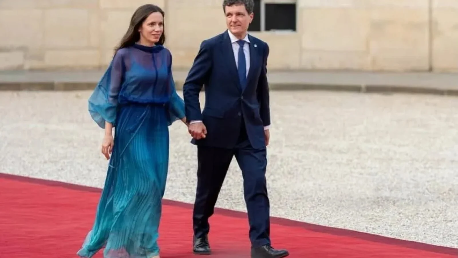 ANUNȚ de la Cotroceni! Cât a plătit statul pentru deplasările Mirabelei Grădinaru